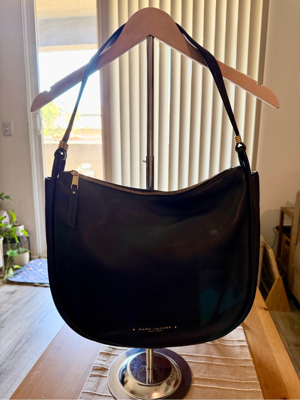 Marc Jacobs Groove Black Pebbled Leather Shoulder Bag
